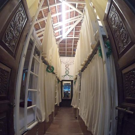Happy Panda Hostel Arambol Goa ภายนอก รูปภาพ