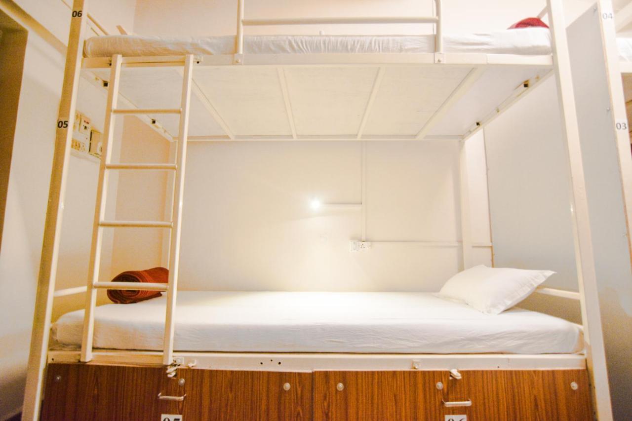 Happy Panda Hostel Arambol Goa ภายนอก รูปภาพ